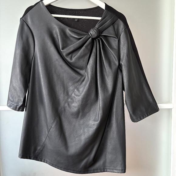 Black Mixed Media Top -Size)X-1X from Universal Standard - Picture 1 of 7